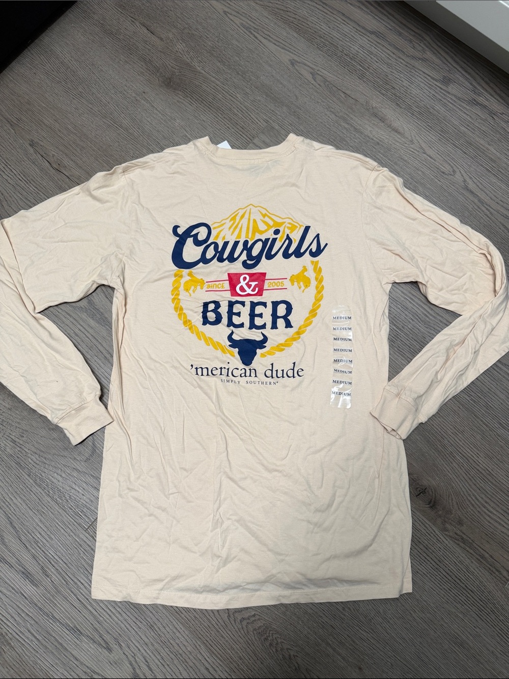 Simply Southern Men’s Cream Long Sleeve ‘Cowgirls & Beer’ Graphic Tee